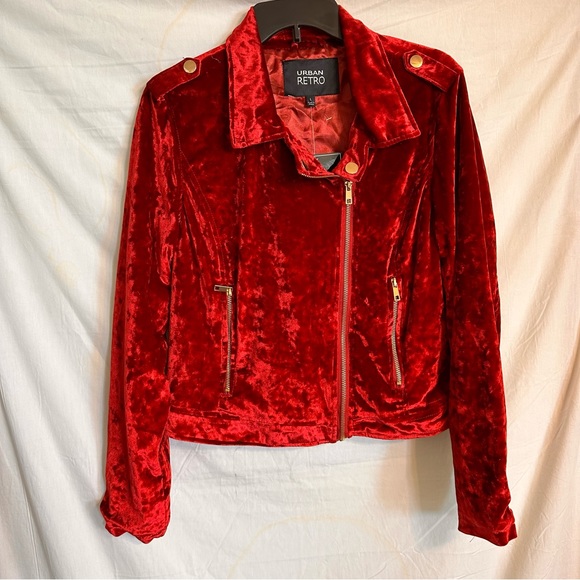 Urban Retro Crushed Velvet Jacket - Picture 2 of 12